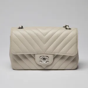 Pre-Loved Chanel ™ Lambskin Leather Classic Mini Single Flap Bag