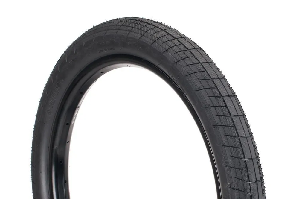 Salt Plus Sting Tyre