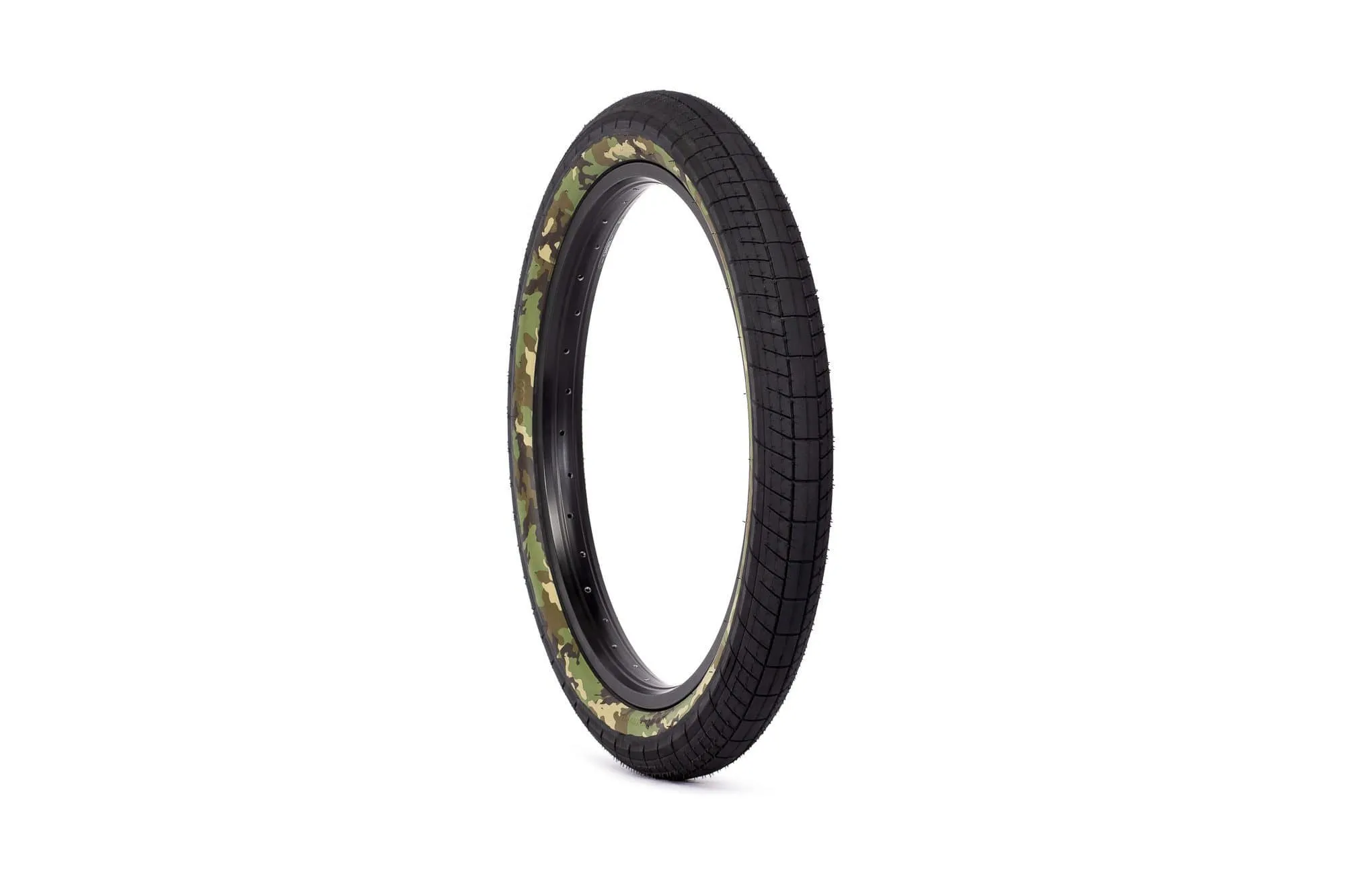 Salt Plus Sting Tyre