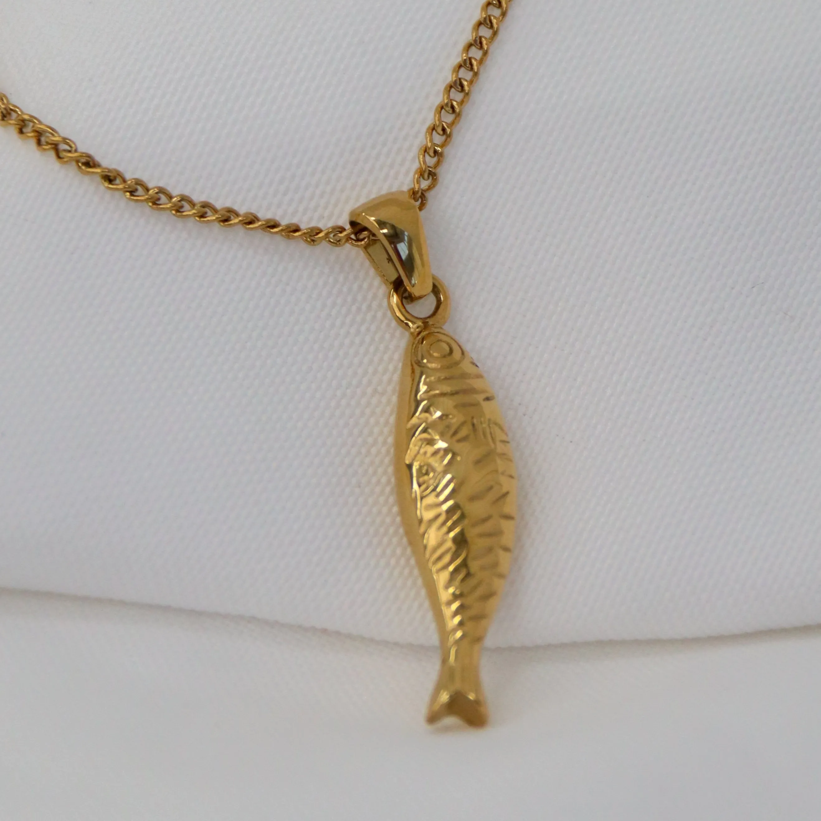 Sardine | Gold Plated or Silver Stainless Steel Sardine Pendant Necklace