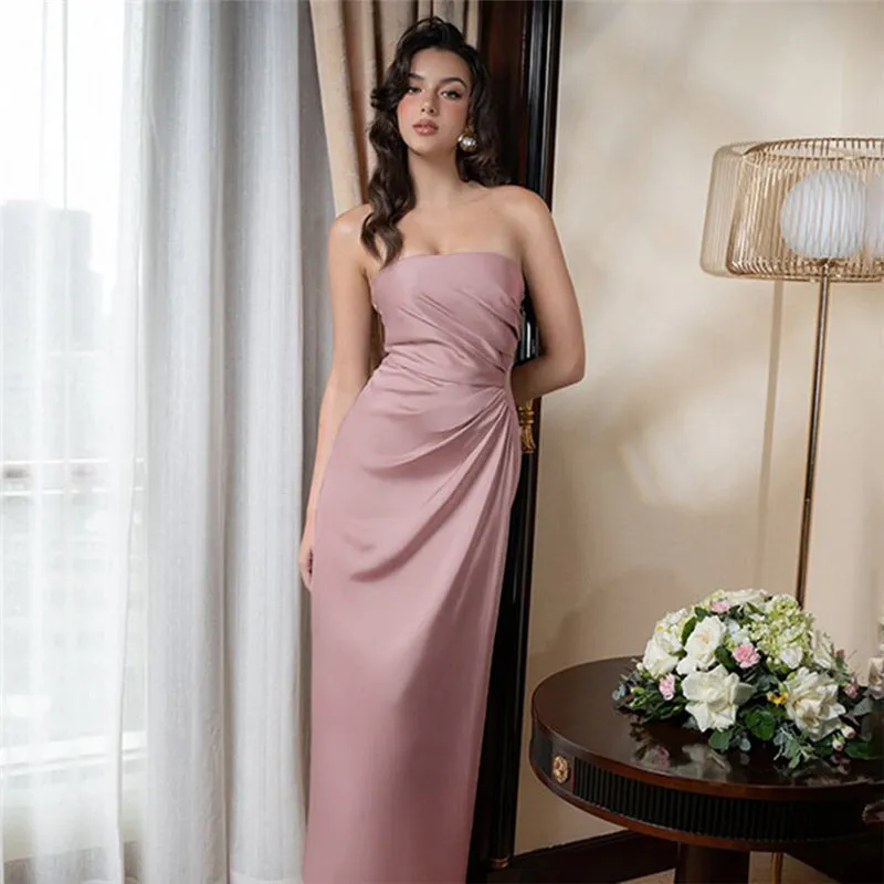 Sophisticated Strapless Satin Slim-Fit Evening Dress with Sleek Elegance