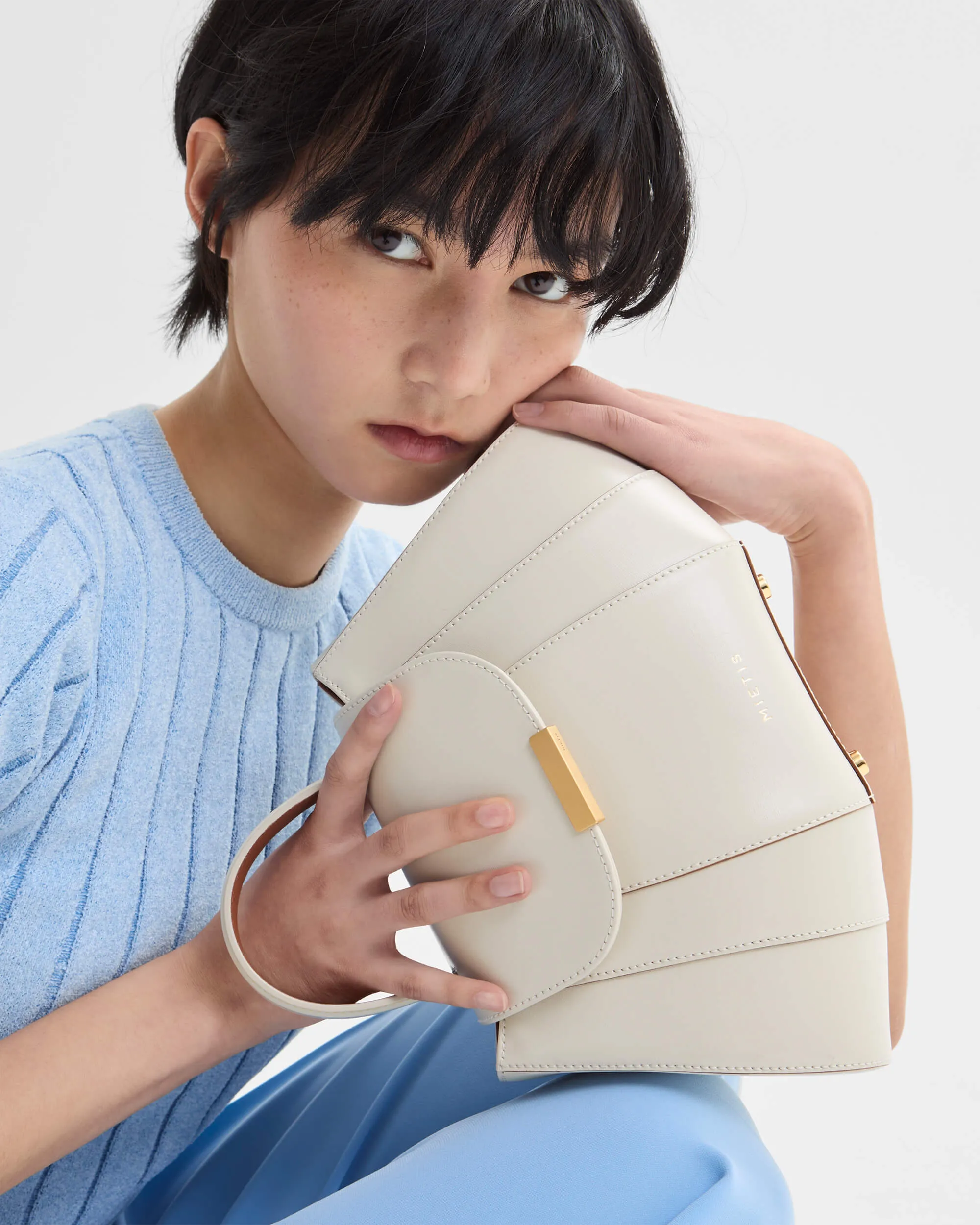 Tatito White / Tan