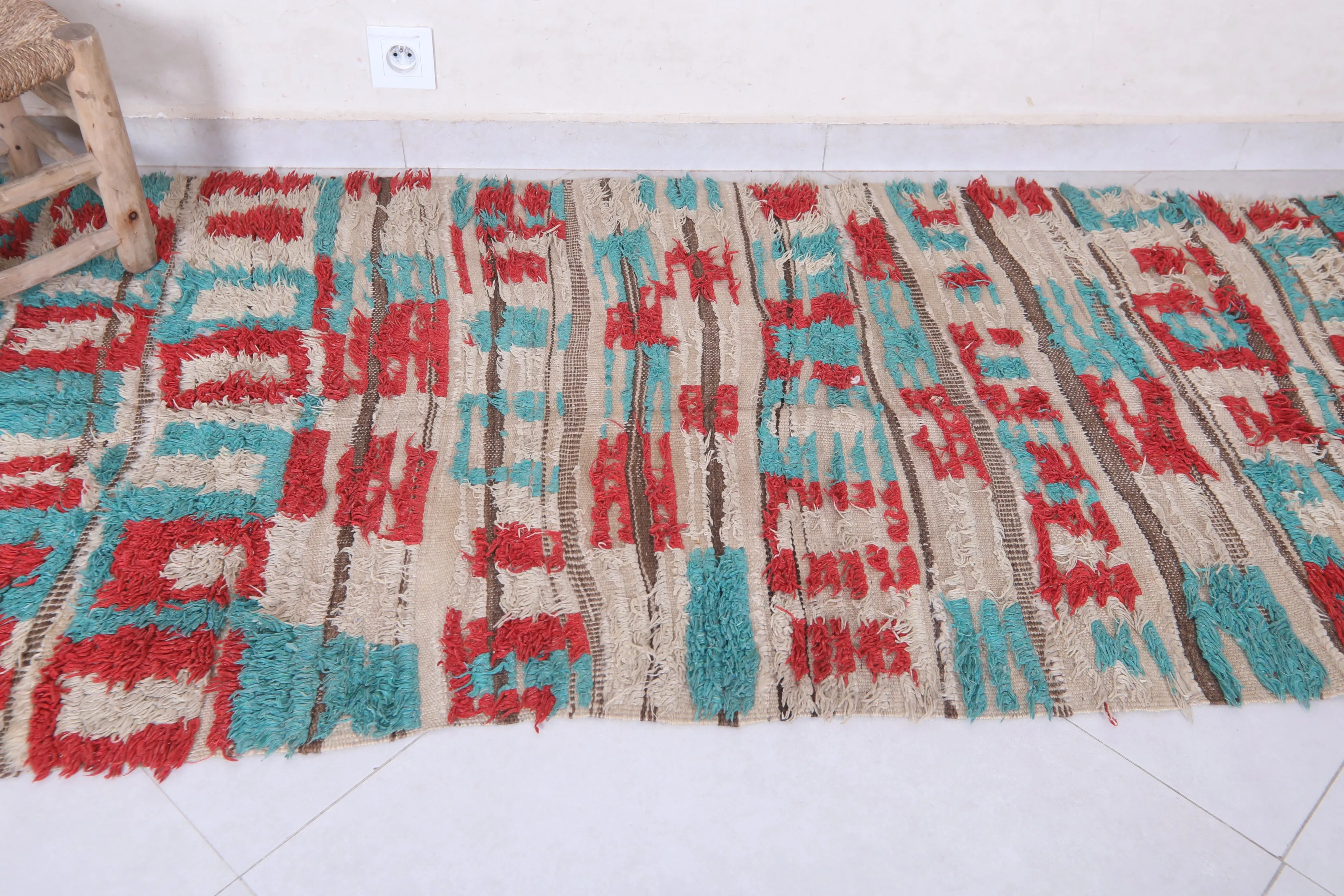 Vintage Handmade Moroccan Rug – Geometric Red & Teal Design 2.9 x 6.7 ft
