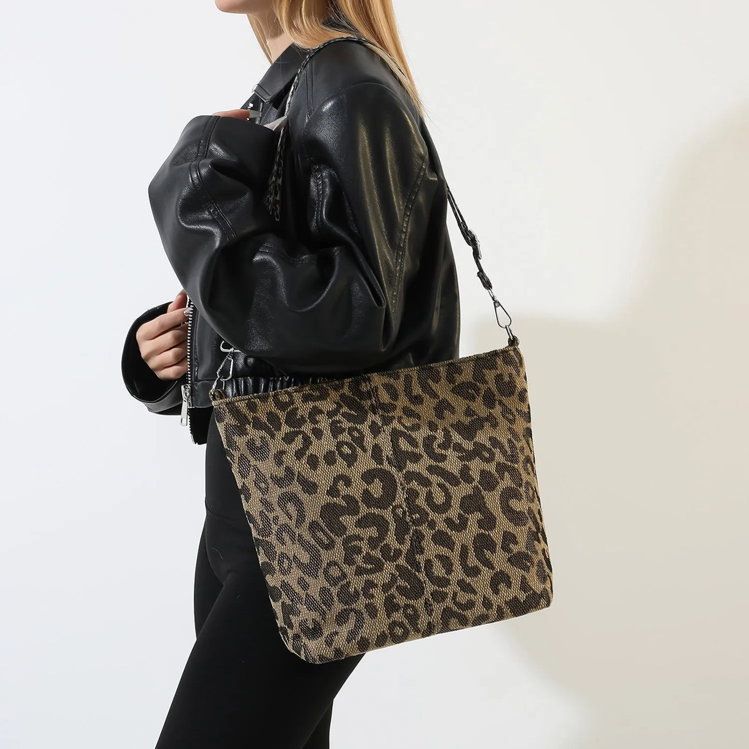 Wanderlust Print Bag