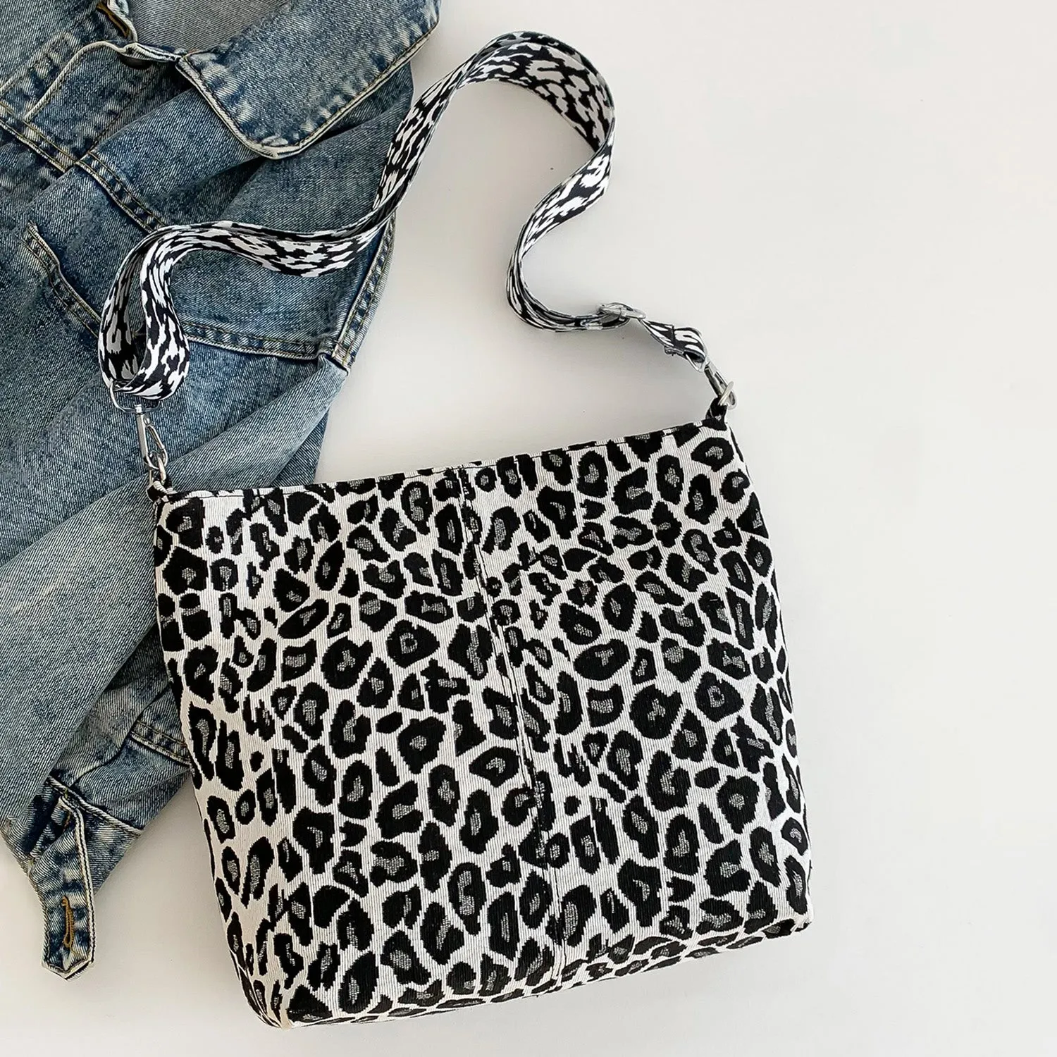 Wanderlust Print Bag