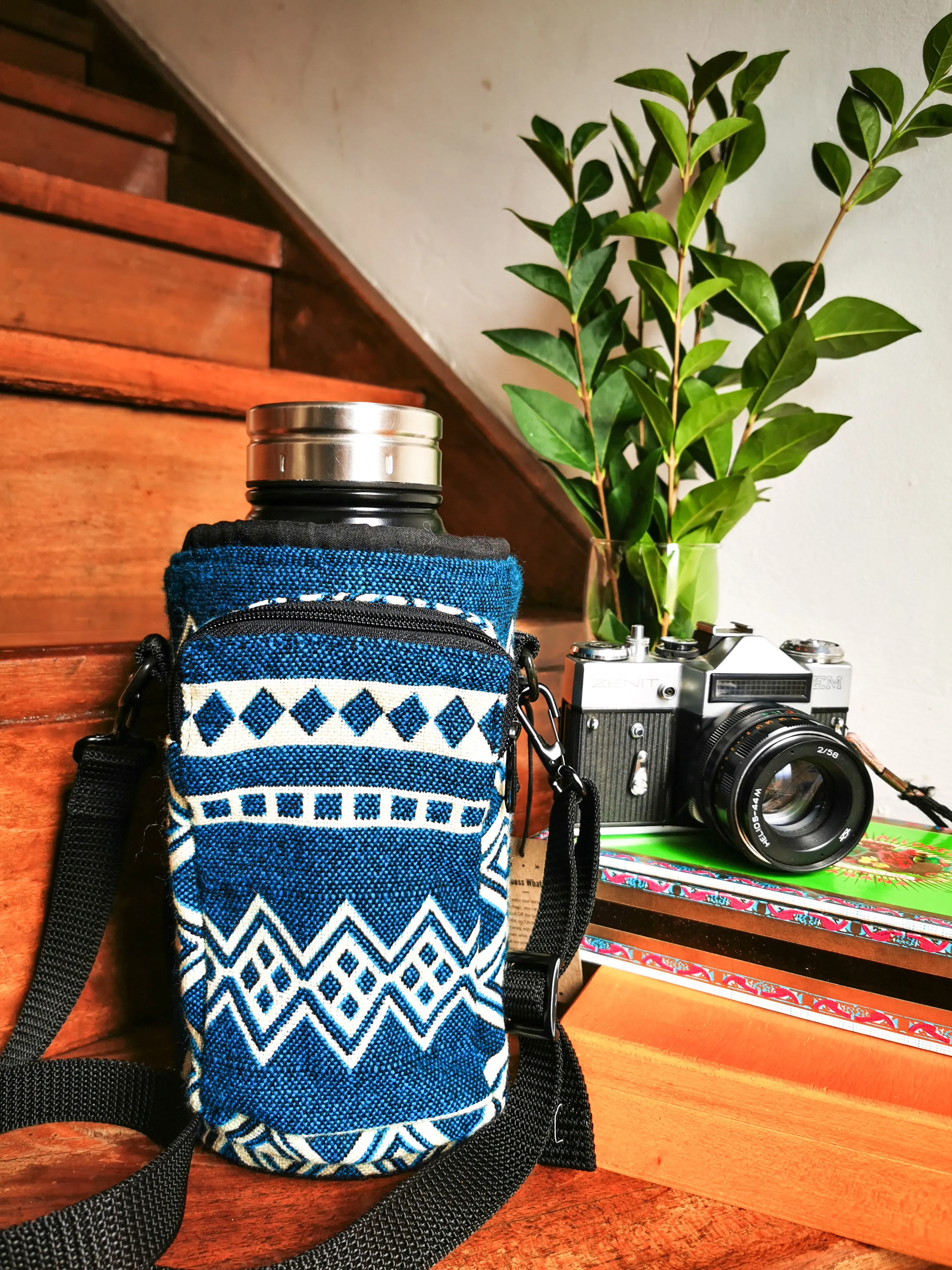 Water Bottle Sleeve Holder with Strap & Pocket | Laguna Blue
