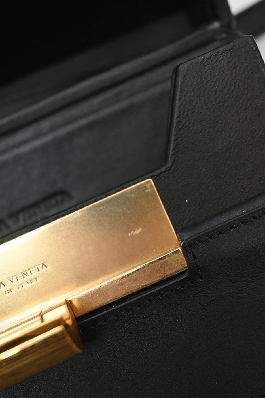 [WB5480] Bottega Veneta | Cross-Body Bag