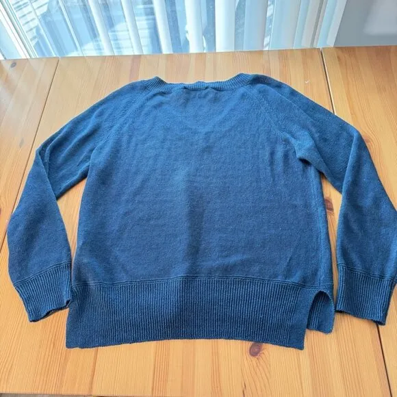 White   Warren 100% Linen Blue V Neck Sweater Lightweight Minimalist S