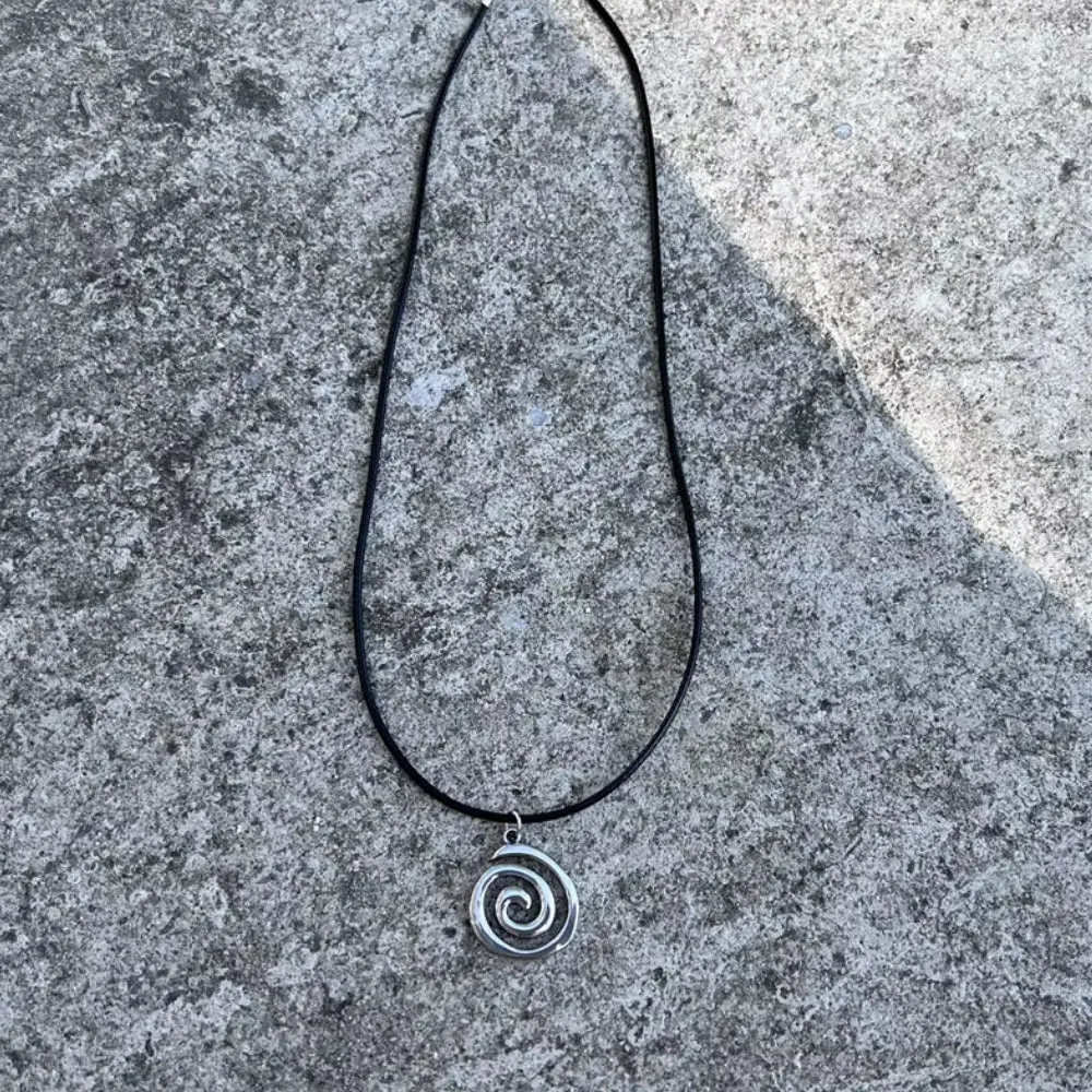 Y2K Spiral Pendant Necklace